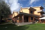 Aurelia Garden Gold B&B