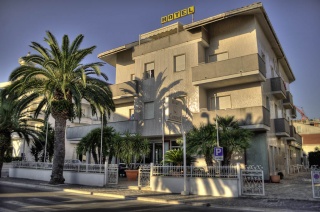 Hotel Caravel