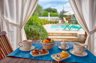 B&B Happy Days