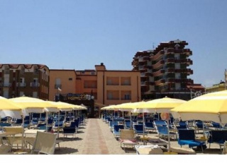 Hotel Riposo Beach