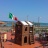 Giochi per bambini e terrazzo prendi sole