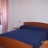 Camera da letto con due letti a castello