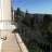 Balcone con vista mare e monti