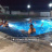 Bagno in piscina in notturna